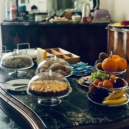 לינה וארוחת בוקר Casa Del Marchese ריפוסטו